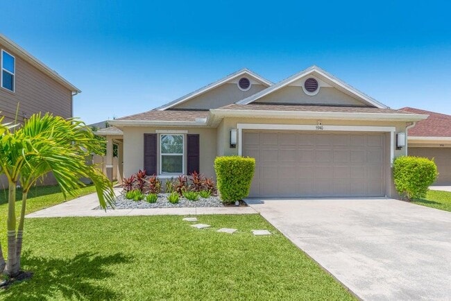 Primary Photo - 5940 NW Pine Trail Cir