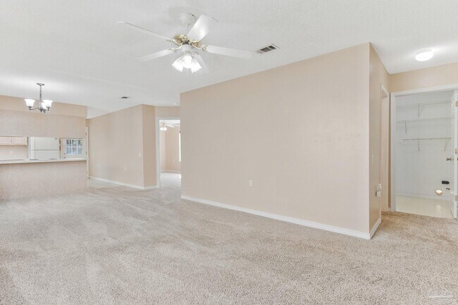 Building Photo - 139 Wildflower Ln