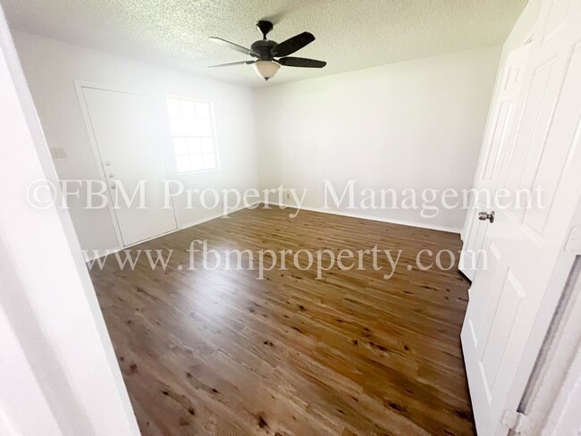 Building Photo - 221 Highland Ave