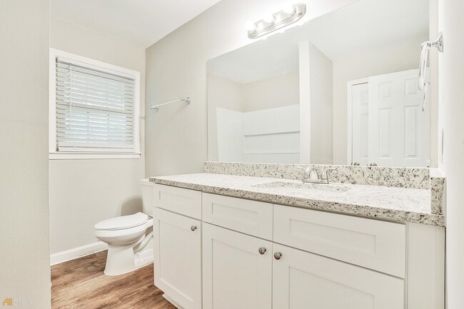 Building Photo - 1041 Avon Breeze Ct