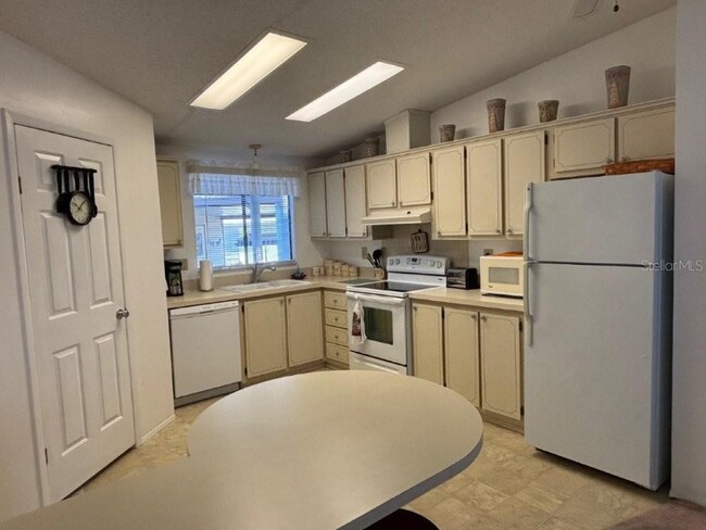 Building Photo - 617 Webb Way