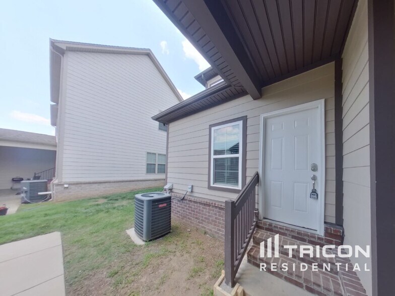 Building Photo - 2271 Cason Ln