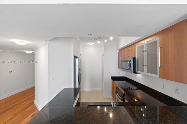 Building Photo - 335 S Biscayne Blvd