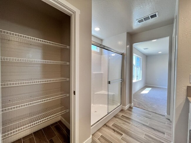 Building Photo - 2909 E Veleta Dr