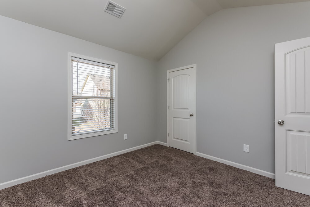 Building Photo - 21 Carriage Hills Dr