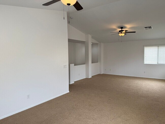 Building Photo - 5992 E Vega Ct