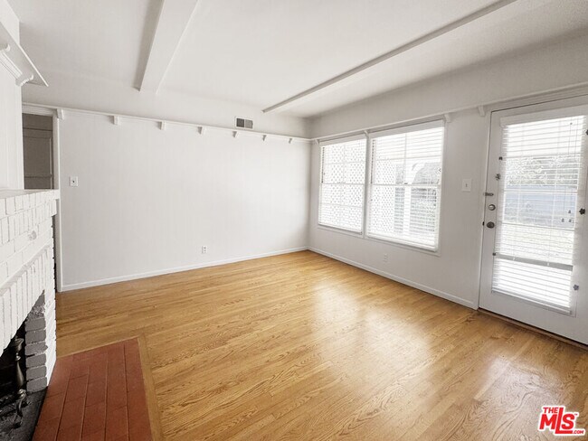 Building Photo - 13054 Hartsook St