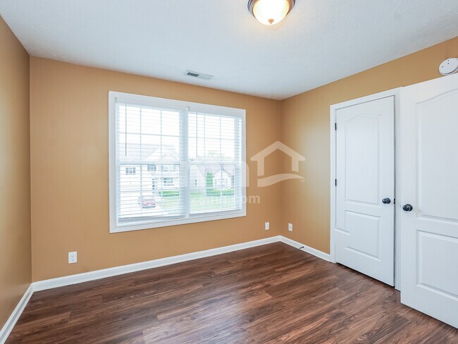 Building Photo - 3758 Gray Fox Dr