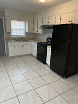 Building Photo - 4003 Camellia Dr