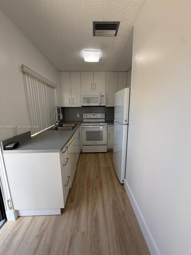 Building Photo - 6561 NW 172nd Ln