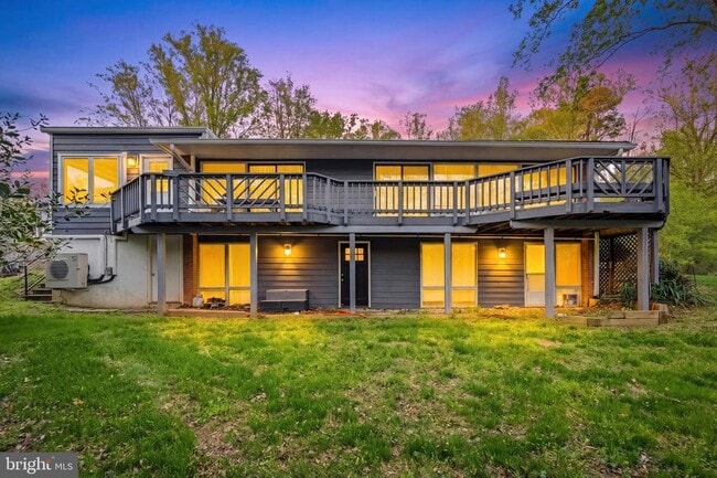 Building Photo - 9416 Holbrook Ln