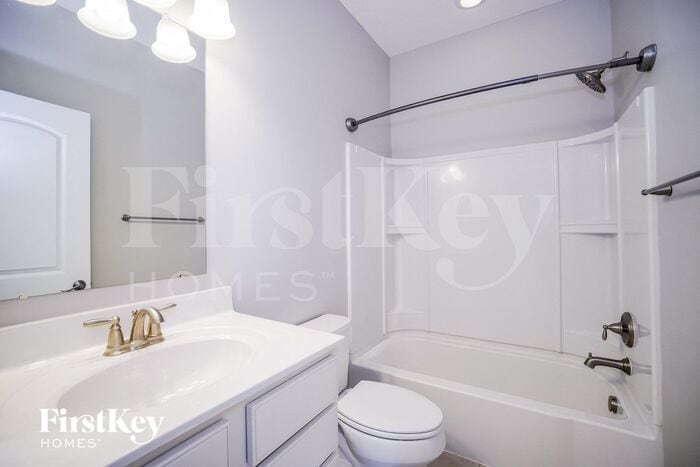 Building Photo - 5946 Ballydugan Dr