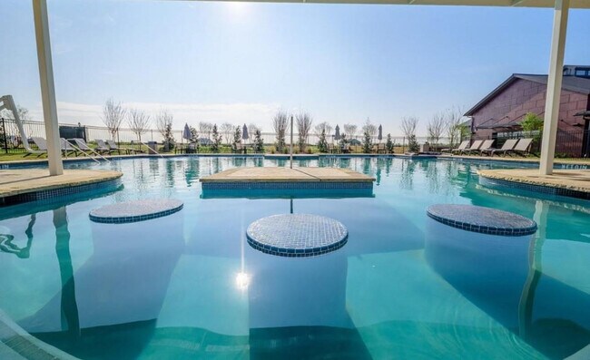 Building Photo - 3226 Sioux Trl