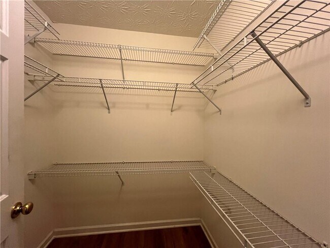 Building Photo - 3780 Crescent Walk Ln NE