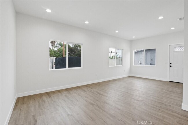 Building Photo - 14471 Newland St