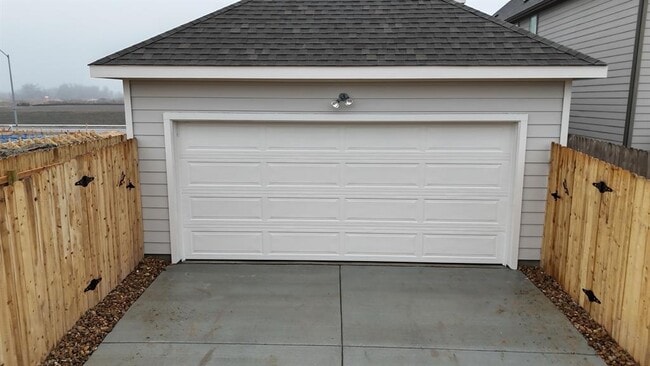 Building Photo - 140 Hartson Dr