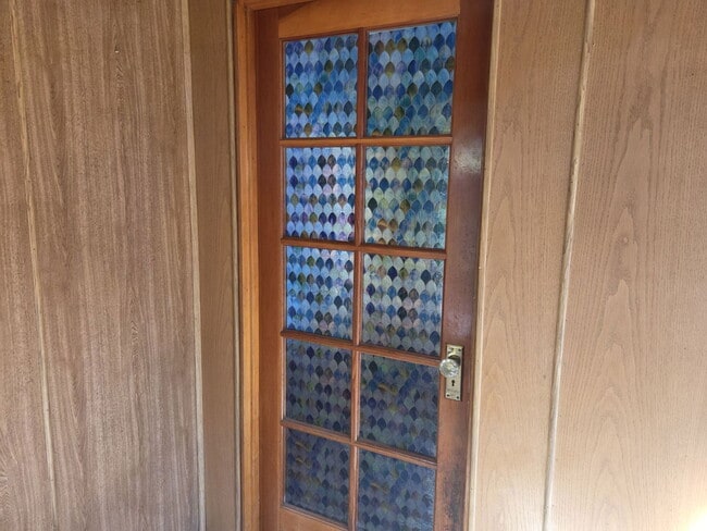 Building Photo - 1764 SE Douglas Ave