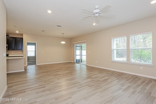 Building Photo - 16180 Blossom Lake Dr