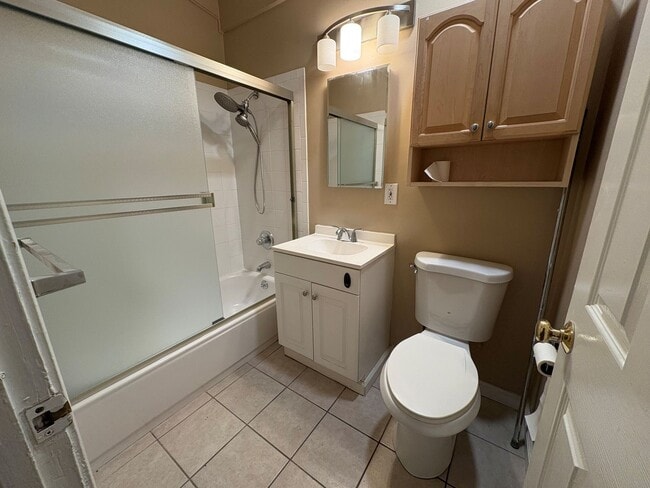 Building Photo - Pet Friendly Single Family Home for Rent in the Glenmoor Neighborhood!