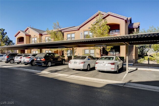 Building Photo - 8250 N Grand Canyon Dr