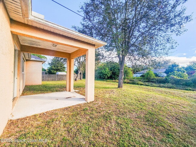 Building Photo - 1421 Halstead Ave NW