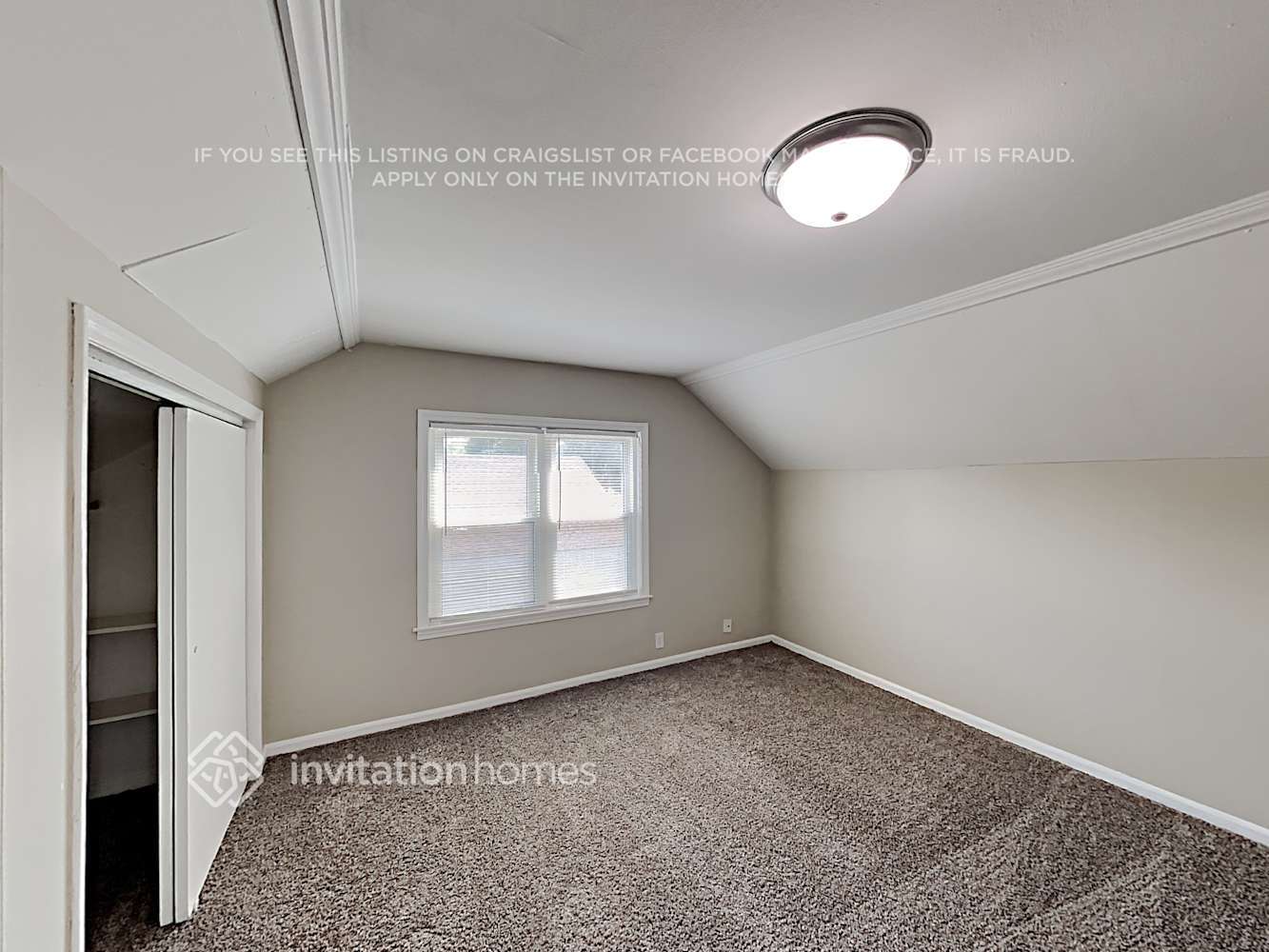 Building Photo - 9243 S 49th Ct