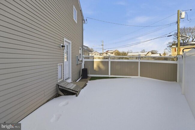 Building Photo - 38 Vine Way