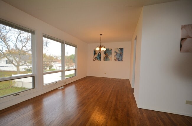 Building Photo - 1360 Devonshire Ln