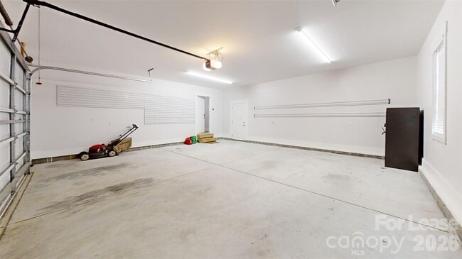 Building Photo - 5345 Christopher Rd