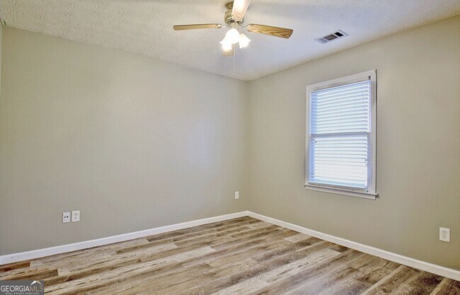 Building Photo - 15 Chestlehurst Way