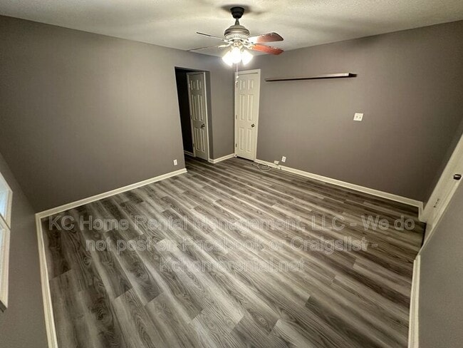 Building Photo - 1110 W 41st Terrace