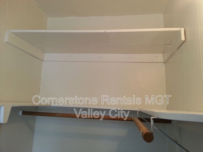 Building Photo - 309 College St SE