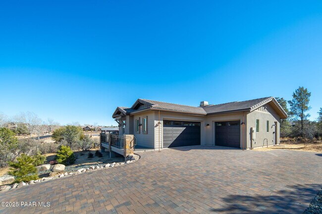 Building Photo - 9830 N American Ranch Rd