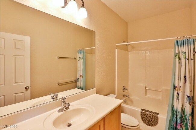 Building Photo - 2687 Bothwell Pl
