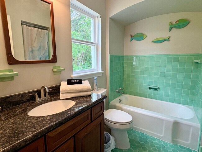 Building Photo - 6303 S Indian River Dr