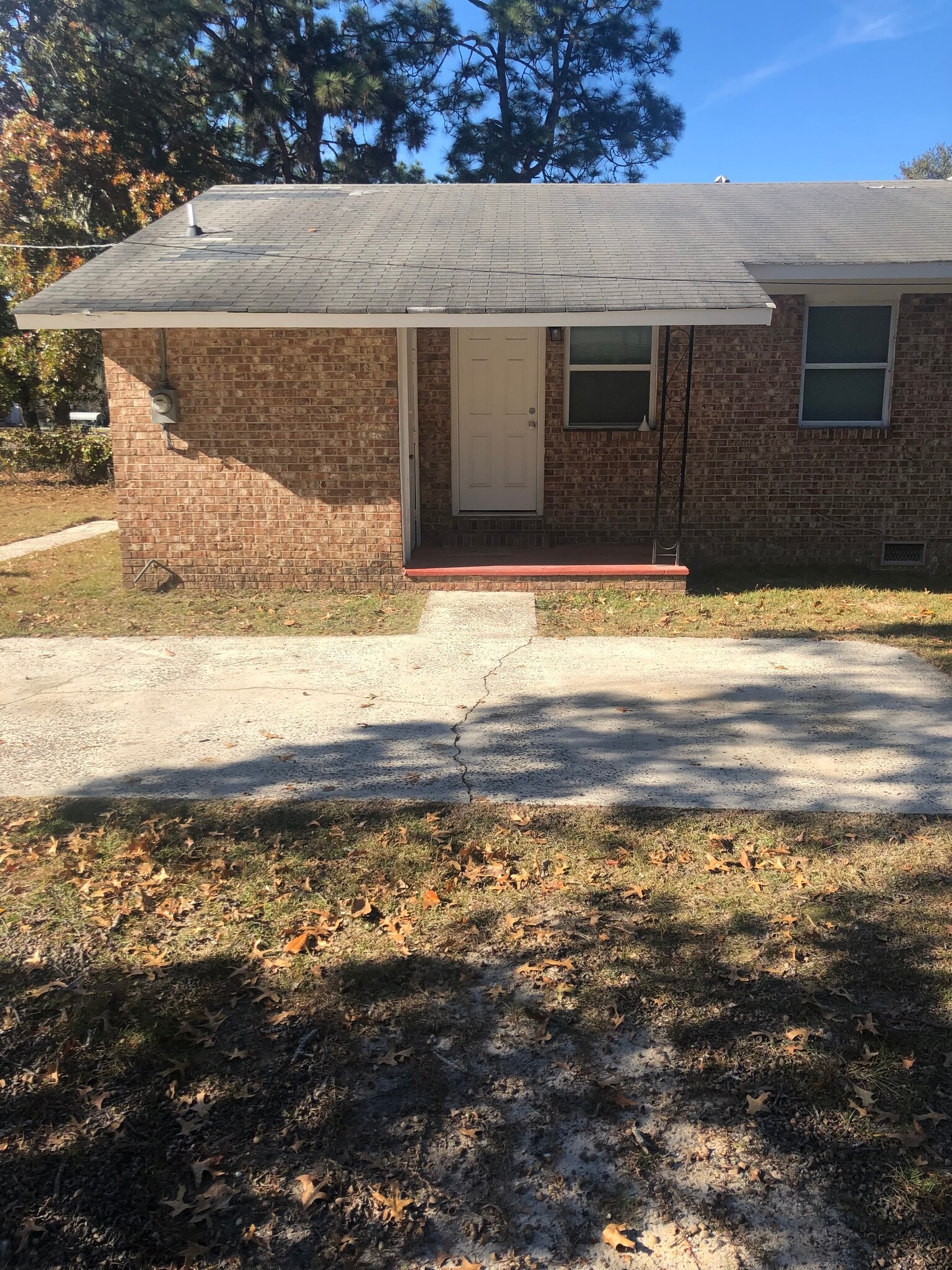 Building Photo - 2511 Sheraton Dr