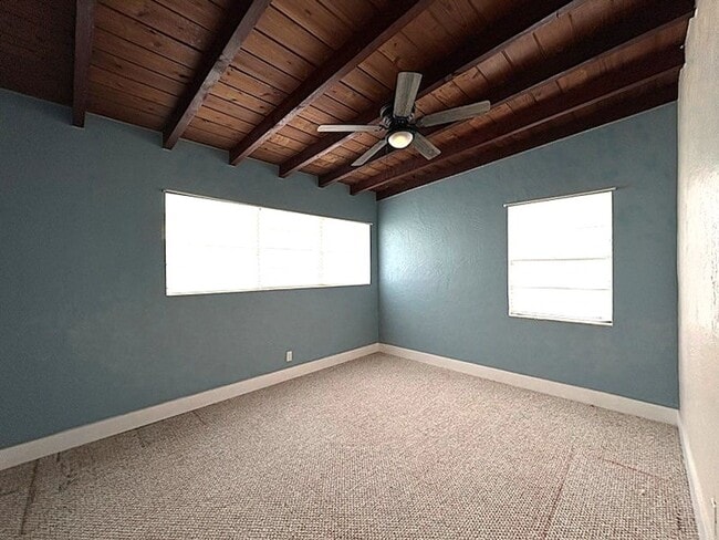 Building Photo - Beachside Bungalow in Ormond Beach!