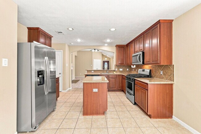Building Photo - 5923 Deleon Trail Dr