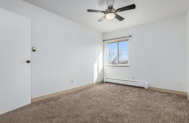 Building Photo - 1BD/1BA Condo in Denver!