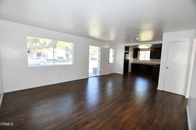 Building Photo - 2604 Sextant Ave