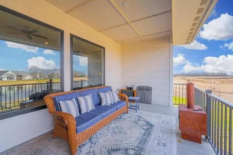 Building Photo - 5864 E Central Park Ave