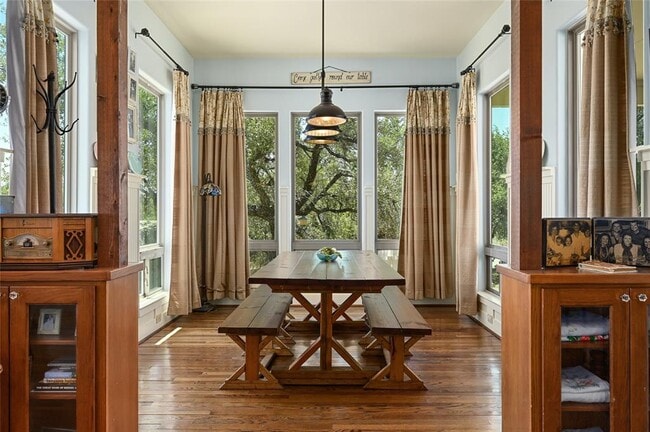 Building Photo - 1009 Lauder Dr