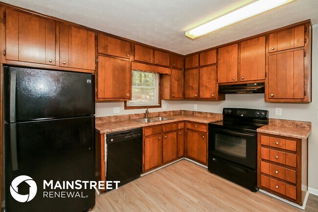 Building Photo - 218 Lucan Way