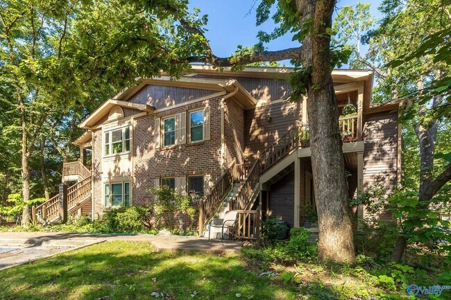 Building Photo - 2124 Greenwood Pl SW