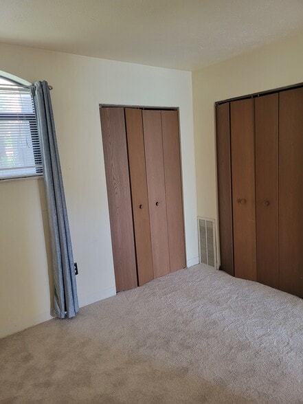 Building Photo - 3243 Niagara Square