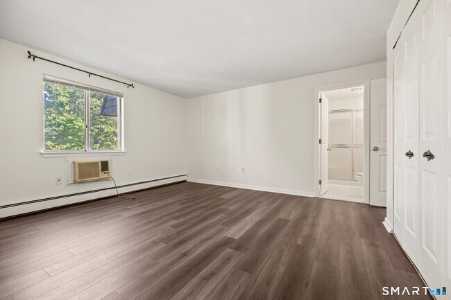 Building Photo - 38 Rambling Brook Ln