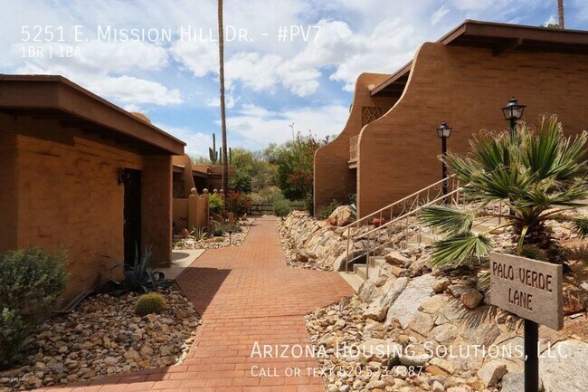 Building Photo - Palo Verde 7
