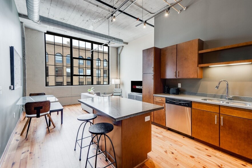 Interior Photo - ElseWarehouse in the North Loop