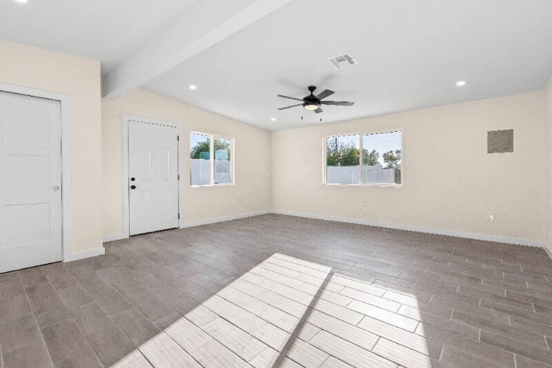 Building Photo - 4541 S 18th Ave