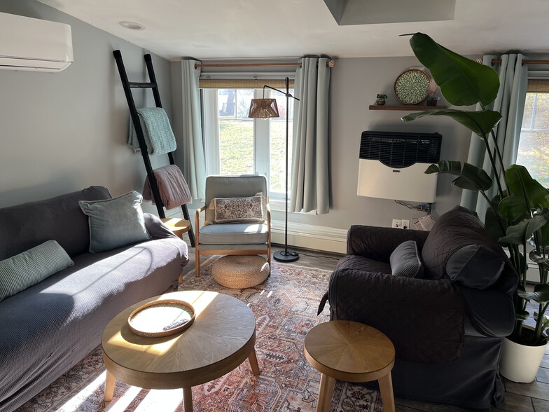 Building Photo - 131 Kimball Rd